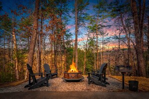 Property grounds - New! 2BR w/Hot Tub*Fire Pit*MTN Views*Pool+Fishing (Sevierville)