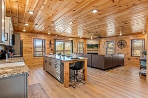 Fridge, microwave, oven, stovetop - New! 2BR w/Hot Tub*Fire Pit*MTN Views*Pool+Fishing (Sevierville)