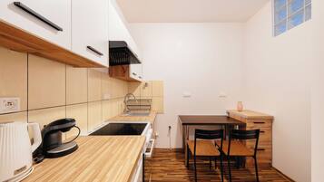 Apartment | Private kitchen | Coffee/tea maker, electric kettle