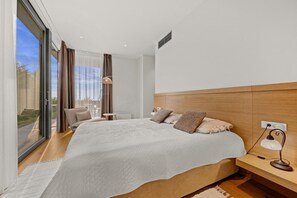 Room - Luxury Villa Miracle – wellness, pool, gym (Nova Vas)