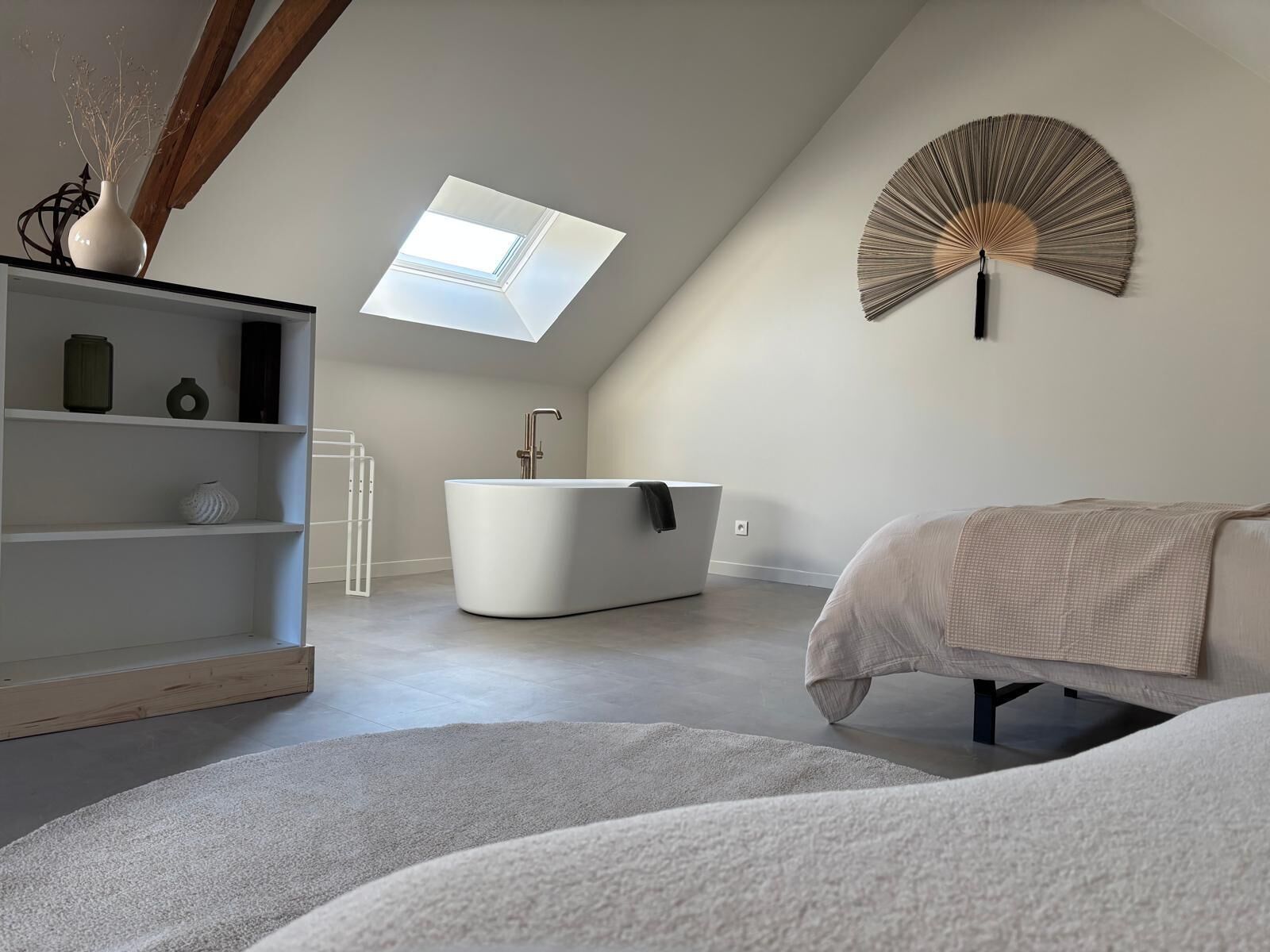 3 bedrooms, desk, iron/ironing board, free WiFi