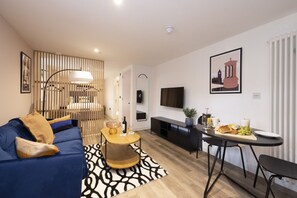 1 bedroom, iron/ironing board - Argyl | Abbey Gate: Studio 2 (Edinburgh)