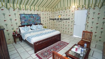 Luxury Suite, Balcony, Desert view | In-room safe, desk