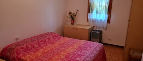 Apartment, 1 Bedroom, Patio, Garden View | 2 bedrooms