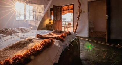 Eningu Kalahari Lodge cc