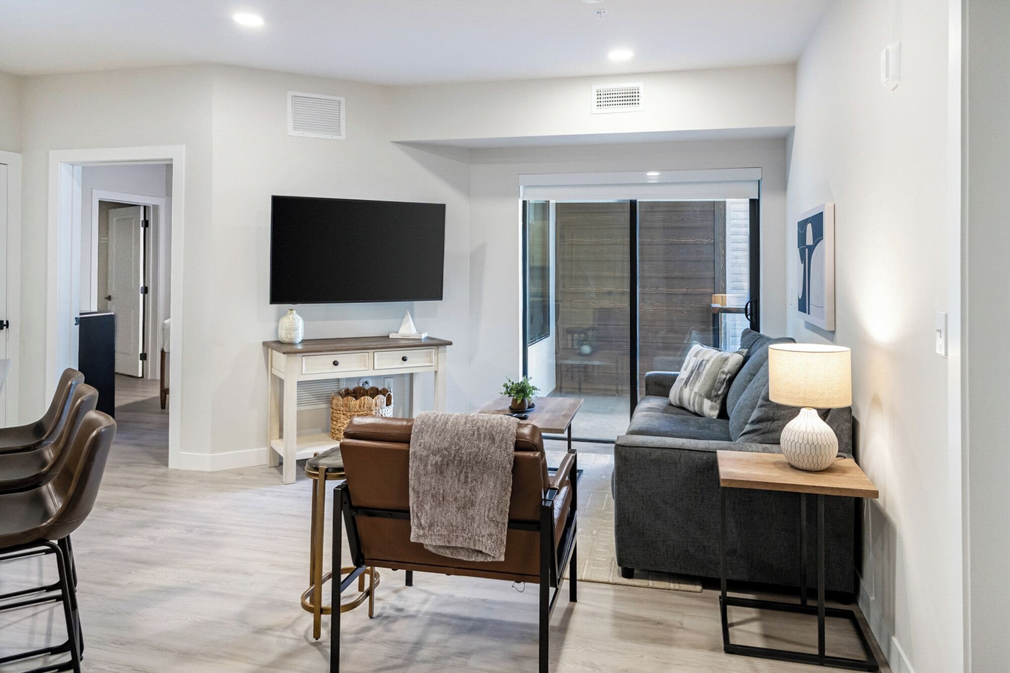 Apartment (2 Bedrooms) | Living area