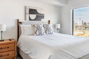 Íbúð (1 Bedroom) | Skrifborð, vinnuaðstaða fyrir fartölvur, straujárn/strauborð