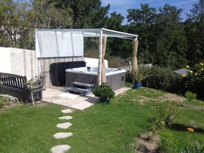 Outdoor spa tub - STUDIO 2 pers classé *** proche Calvi/Calenzana (Calenzana)