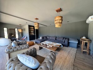 Reception hall - LÜN Lodges (Luján de Cuyo)