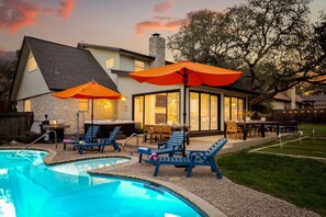 Et oppvarmet basseng