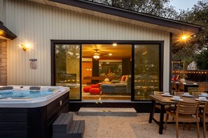 Outdoor dining - Resort Oasis w/ Pool | Hot Tub | Mini Golf & Games (San Antonio)