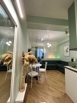 Interior - Ninth Sky Apartment with Outdoor Swing (T'bilisi)