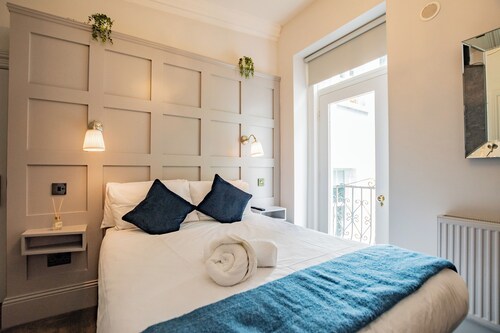 Howth Harbour Cosy Retreat