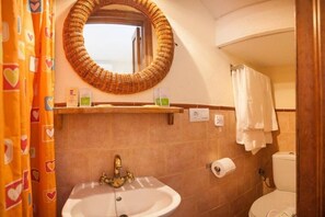 Bathroom - Cabin 5 - Espiel Hostel (Córdoba)