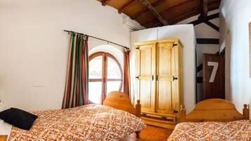 Internet, bed sheets