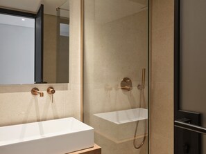 Superior Double Room | Bathroom | Shower, hair dryer, slippers, towels - Nur Pasalimani Hotel (Piraeus)