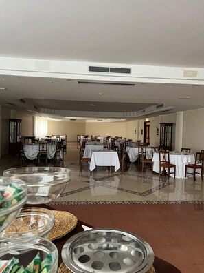 Free daily full breakfast - Naples Park Hotel (Marigliano)