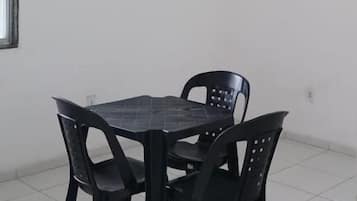 Basic Apartment, Courtyard View | Dining