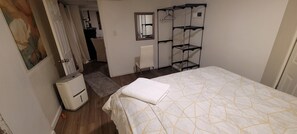 Internet, bed sheets - Cozy 1-bedroom apartment in lovely Rochester with AC (Rochester)