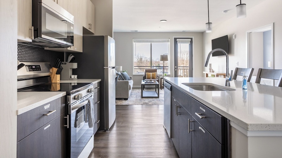 Landing Furnished Apartments Near Northside