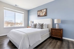 Apartment (1 Bedroom) | 1 bedroom, individually decorated, individually furnished, desk - Landing Furnished Apartments Near Northside (Indianapolis)