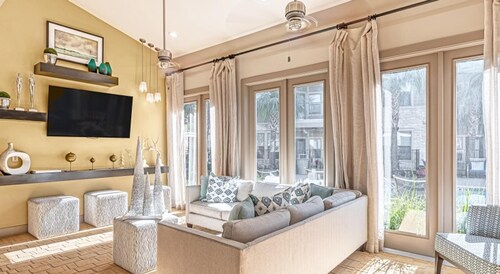 Landing Amazing 1bd, Clubhouse, Gym