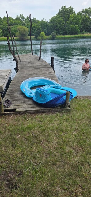 Unclassified image, 5 of 51, button - Charming 3 bedroom farmhouse in Centerview, MO.  Close to Warrensburg and UCM. (Centerview)