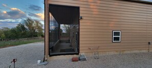 Exterior - Charming 3 bedroom farmhouse in Centerview, MO.  Close to Warrensburg and UCM. (Centerview)