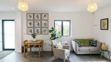 Cottage | Living area