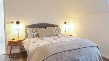 1 bedroom, individually decorated, individually furnished, free WiFi