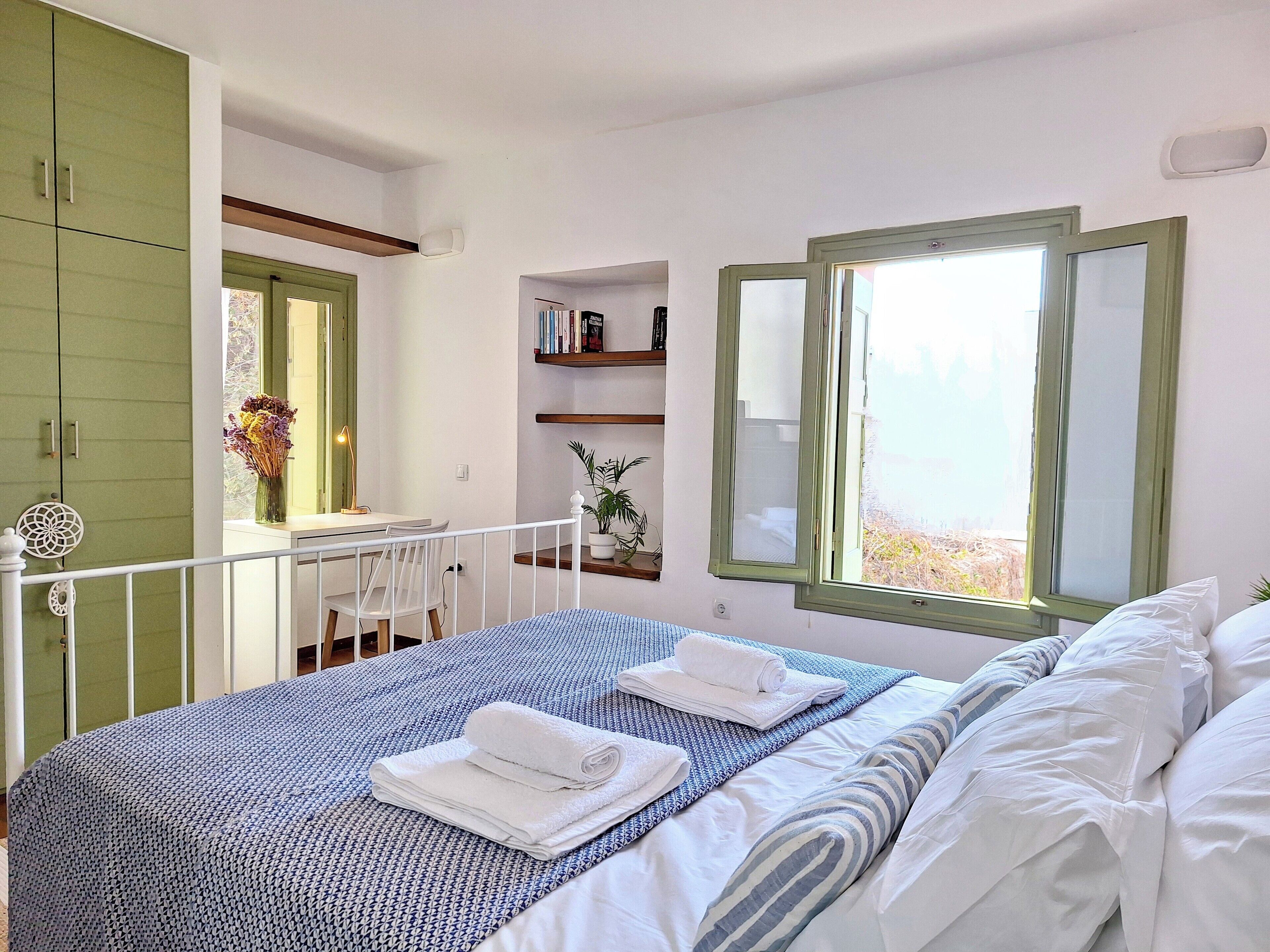 2 عدّة غرف نوم ومكتب ومكواة/لوح كي وواي فاي مجانًا