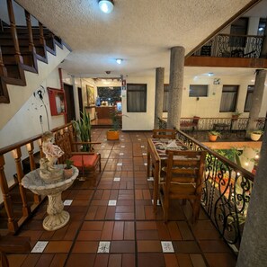 Coffee shop - Hostal Viena Internacional (Quito)