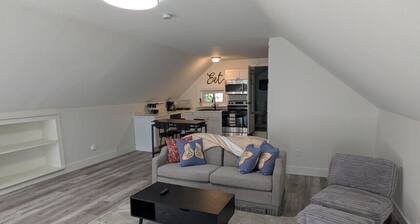 Quiet In Town Apartment