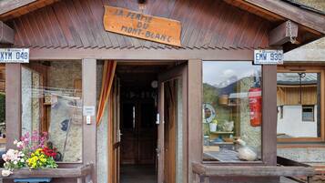 DĂ©tail de lâextĂ©rieur