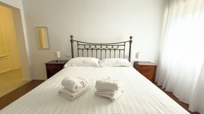 2 bedrooms, free WiFi, bed sheets - Villa Ada-Nicola - One Bedroom Apartment, Sleeps 2 (Olbia)