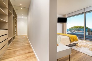 Bügeleisen/Bügelbrett, WLAN, Bettwäsche