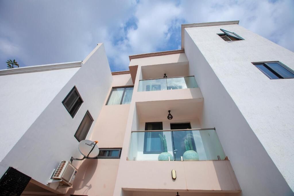 تفاصيل الفندق من الخارج