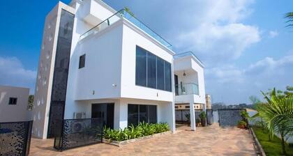 Falcons Perch Residences