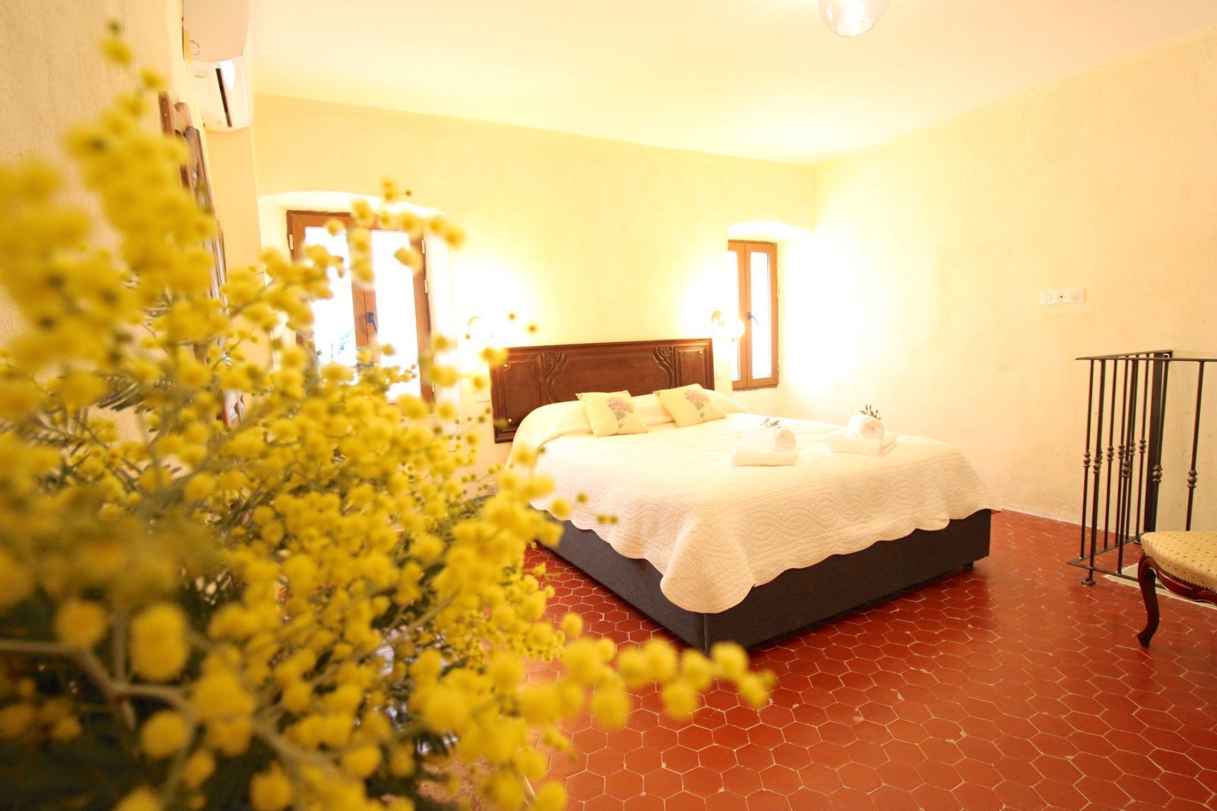 Bügeleisen/Bügelbrett, Internetzugang, Bettwäsche