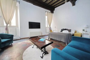 Bügeleisen/Bügelbrett, WLAN, Bettwäsche