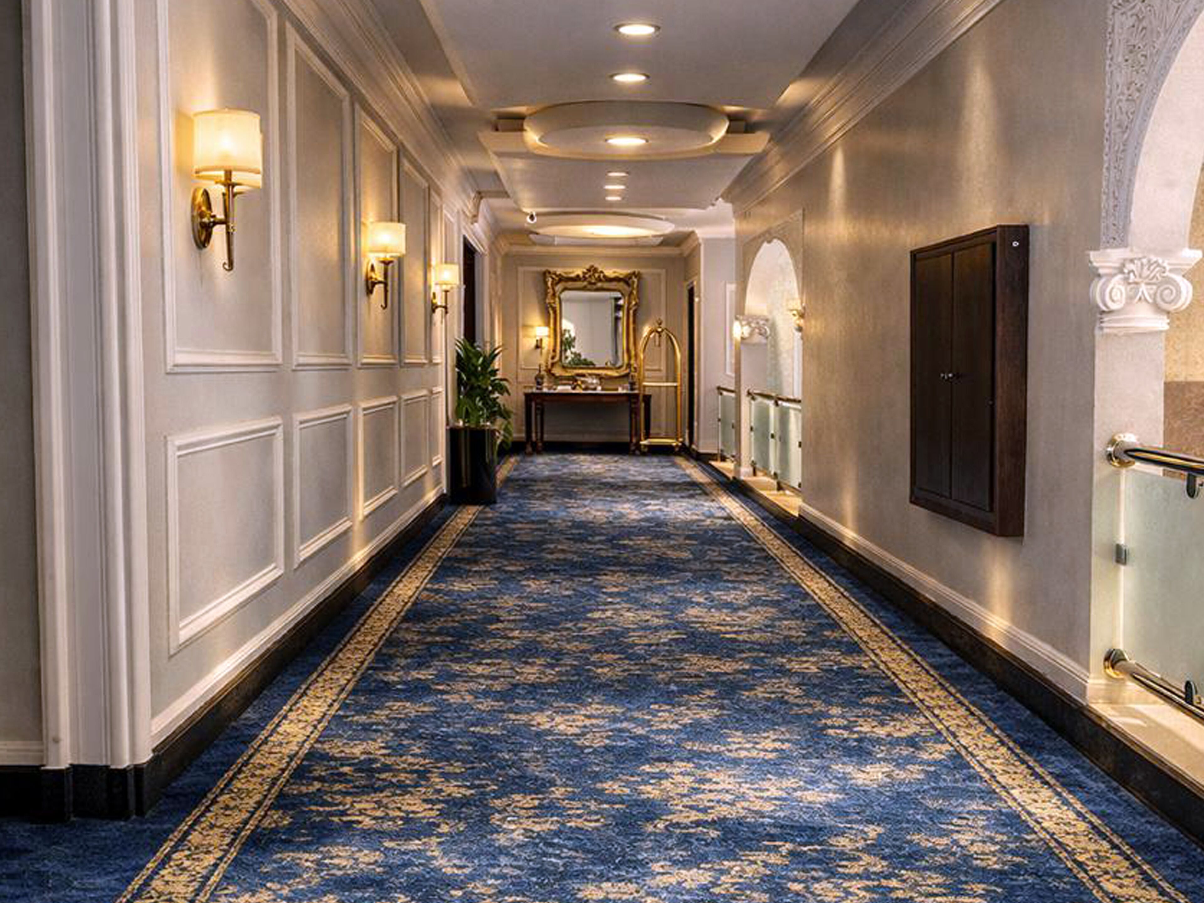 เคาน์เตอร์เช็คอิน/เช็กเอาต์