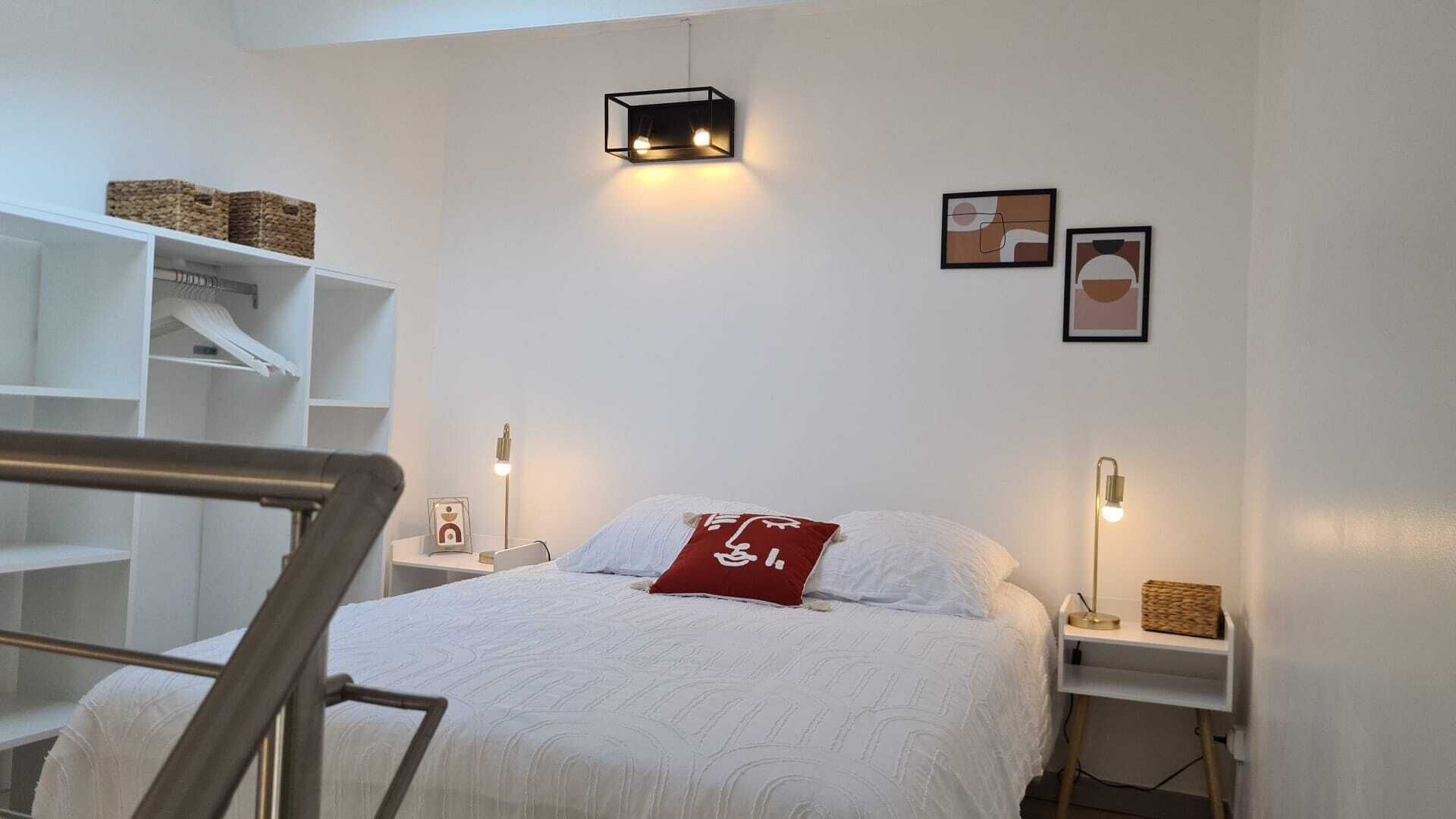 1 chambre, fer et planche à repasser, Wi-Fi