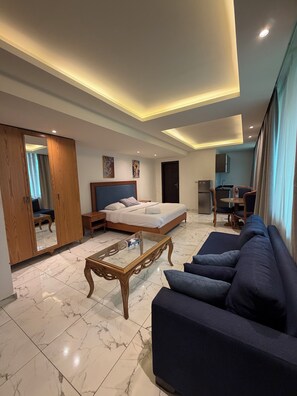 Suite Junior, vista città | Wi-Fi gratuito