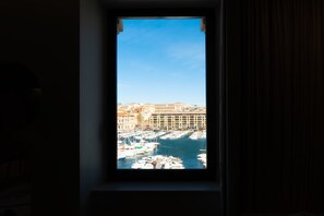Interior - A Luxurious 2-BR/2BA - Vieux Port (Marseille)