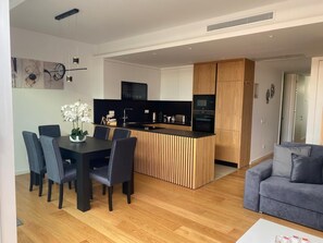 Interior - Burgau Algarve: 2BR Apt + Private Jacuzzi (Burgau)