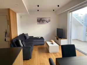 Living area - Burgau Algarve: 2BR Apt + Private Jacuzzi (Luz)