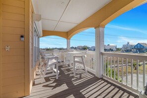 Property grounds - The Salty Marlin in Larry's Harbor POC
 4 Bedrooms w/4 Full Bathrooms (Port O'Connor)
