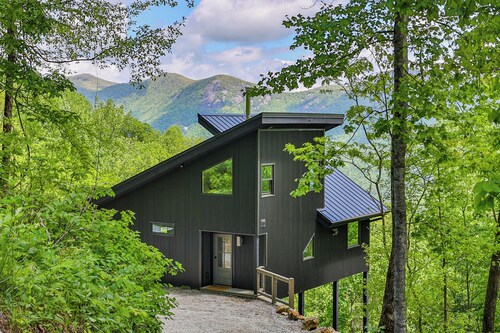 Modern Mountain Getaway Near Highlands, NC — Alinear Home