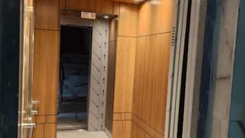 Apartment, Balcony | Interior