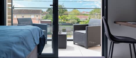 Bureau, fer et planche Ă repasser, accĂšs au Wi-Fi (inclus)